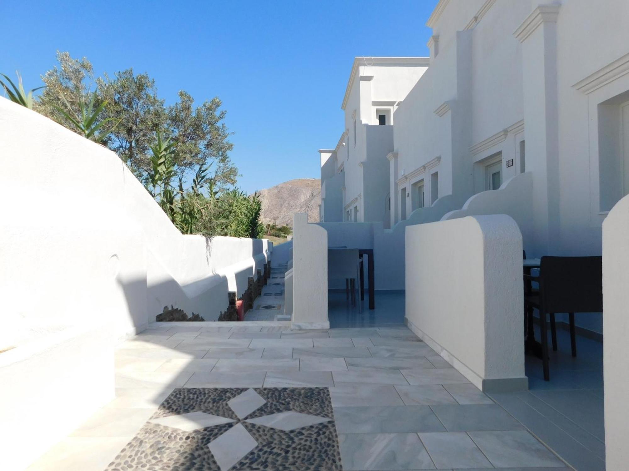 Happy Fish Rooms- Beachfront Perissa  Exterior foto