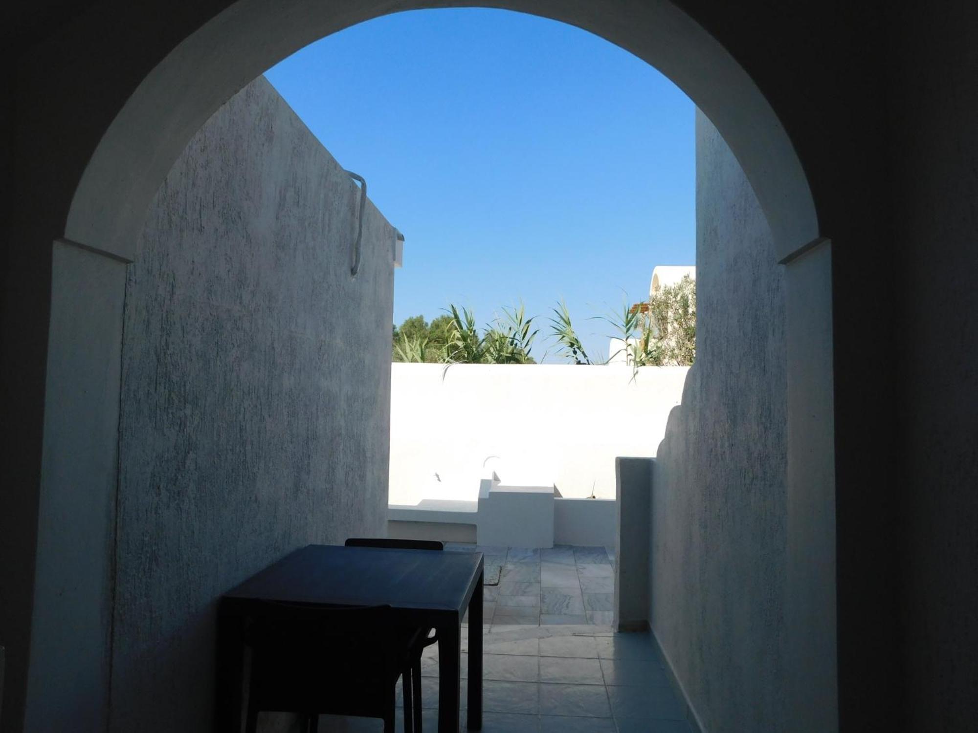 Happy Fish Rooms- Beachfront Perissa  Exterior foto